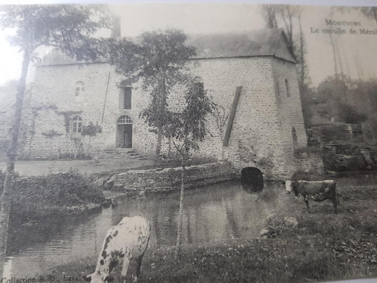 Le Moulin De Meral Montsurs Luaran gambar